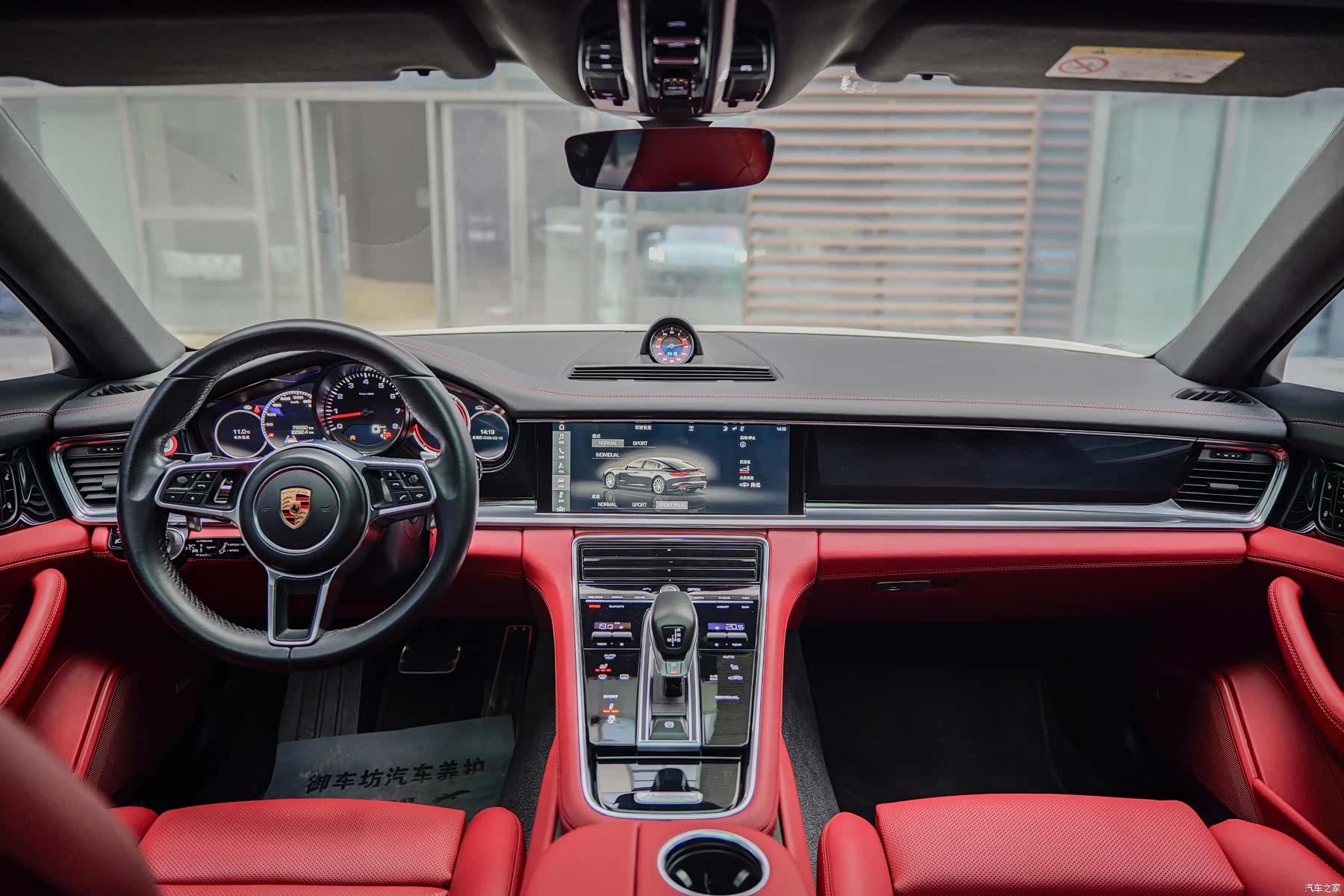 Porsche Panamera, 2017 все фото