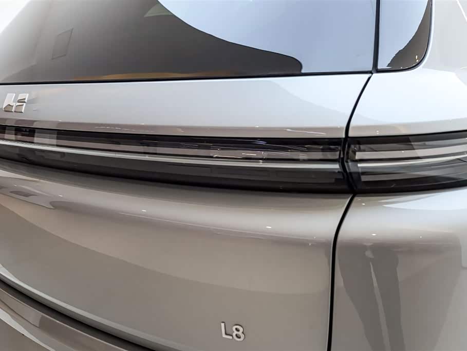 Li Auto Ideal L8