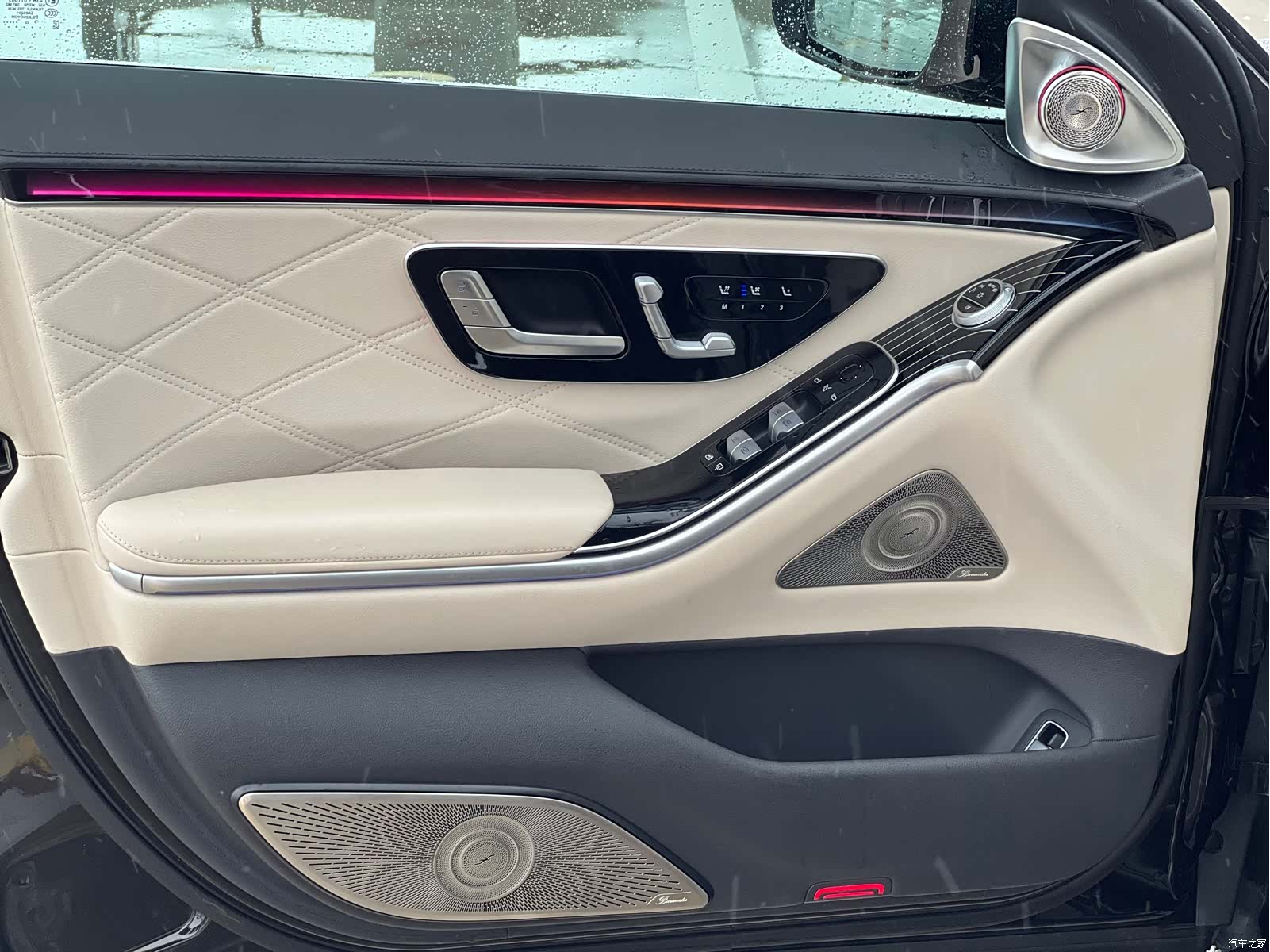 Maybach S-Class, 2023 15