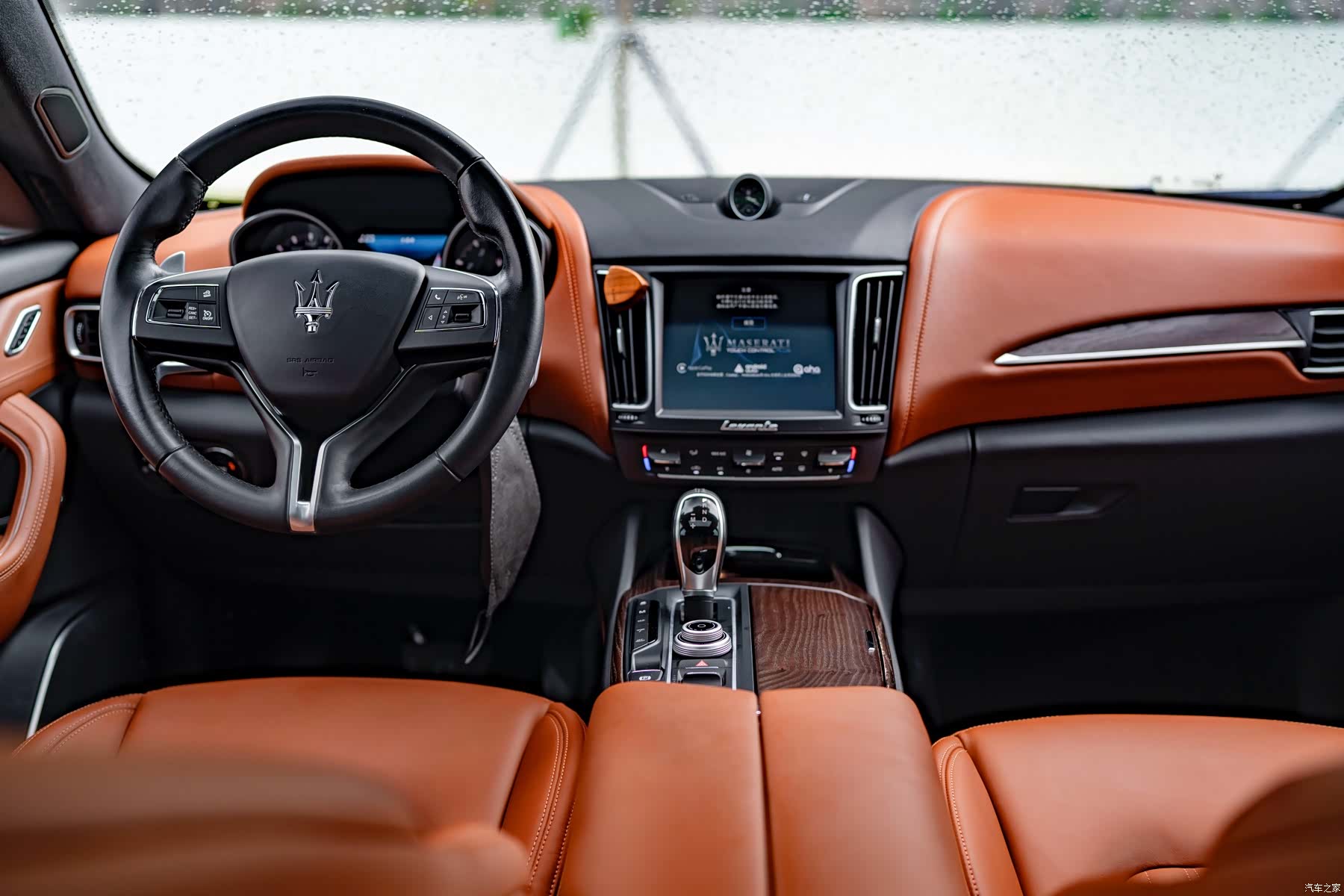 Maserati Levante, 2018 12