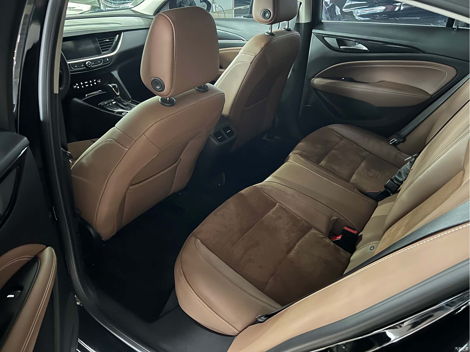 Buick Regal, 2020 6
