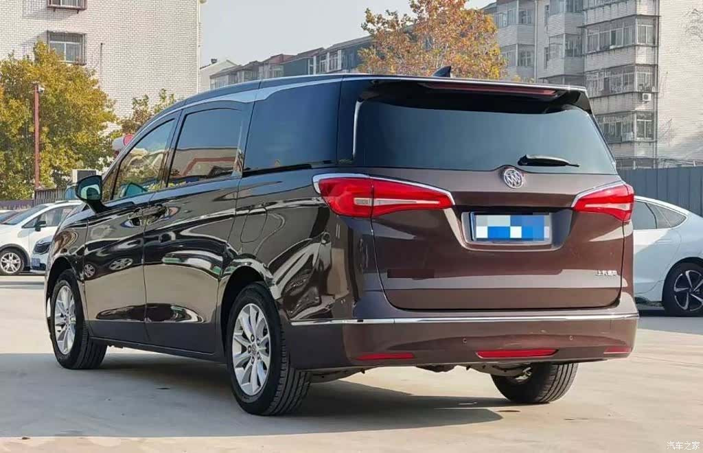 Buick GL8, 2018 4