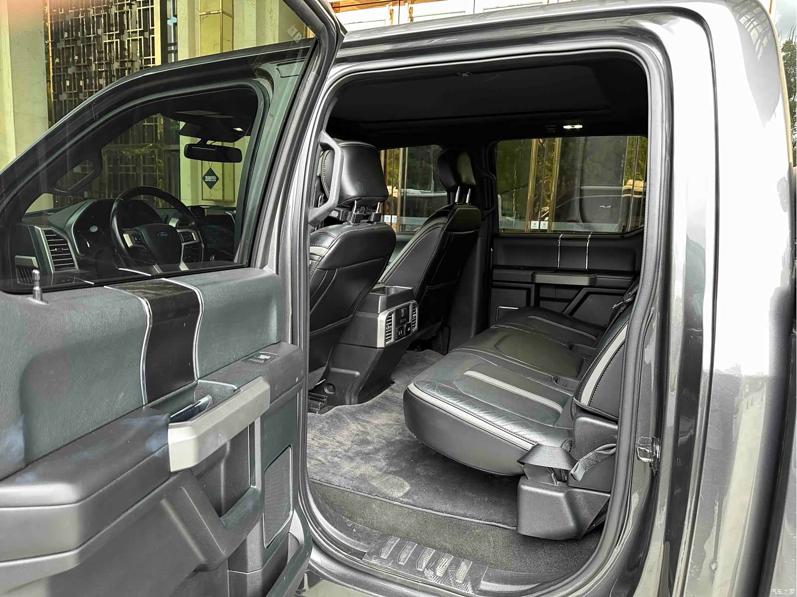 Ford F-150, 2019 11