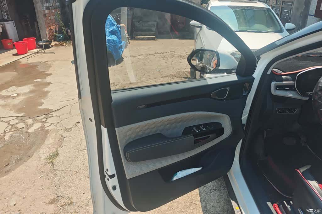 Wuling RM-5, 2021 6