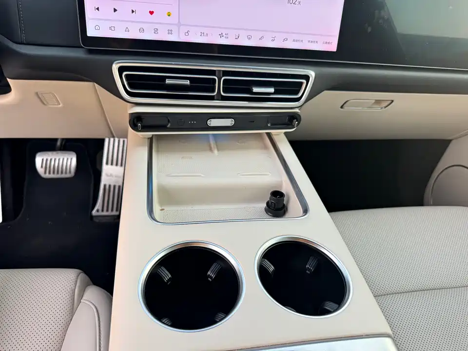 Li Auto Ideal L8