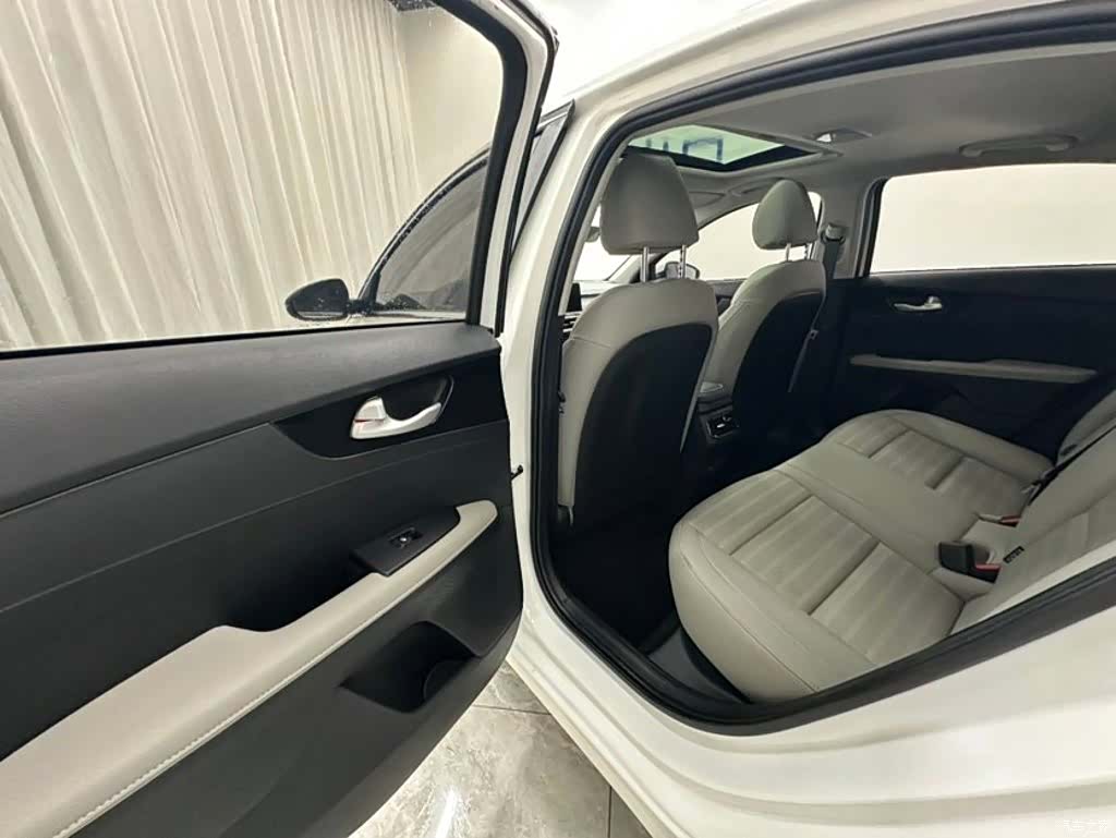 Kia K3, 2023 8