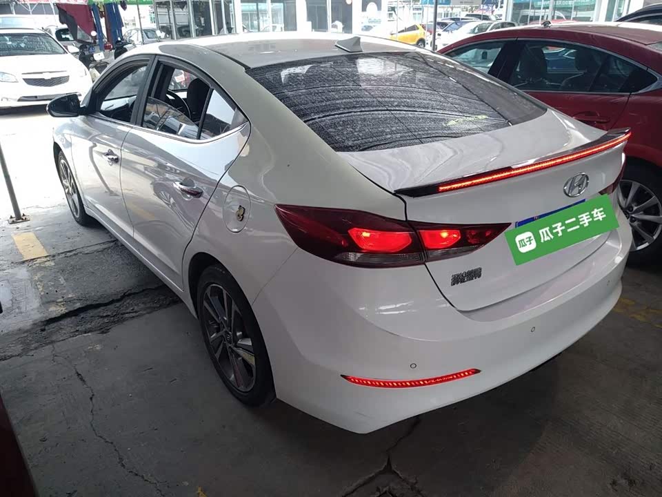 Hyundai Lead