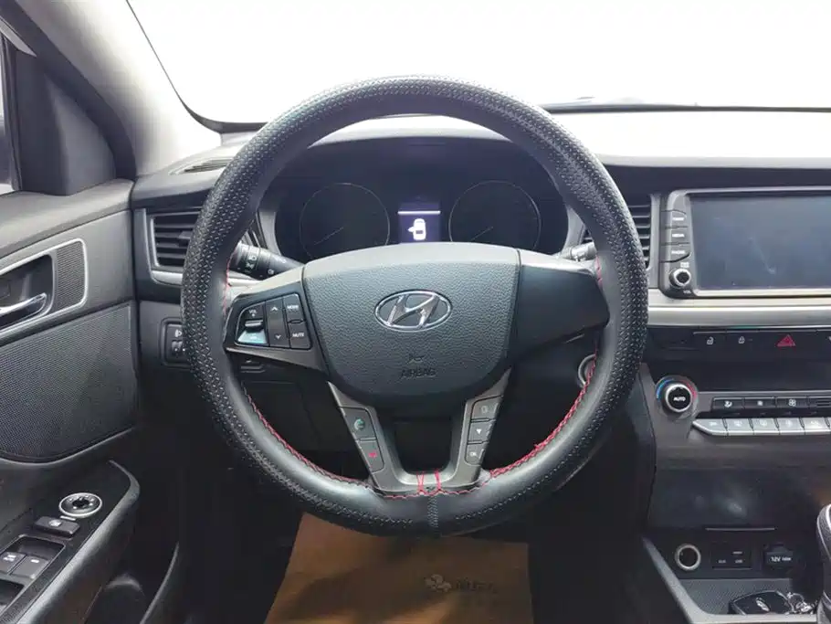 Hyundai Name picture