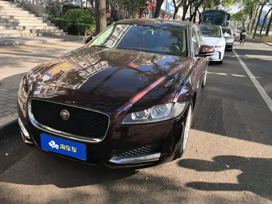 Jaguar XFL