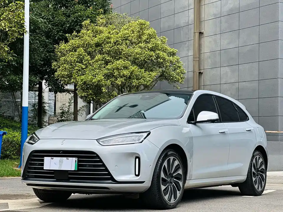 AITO Ask the world M5