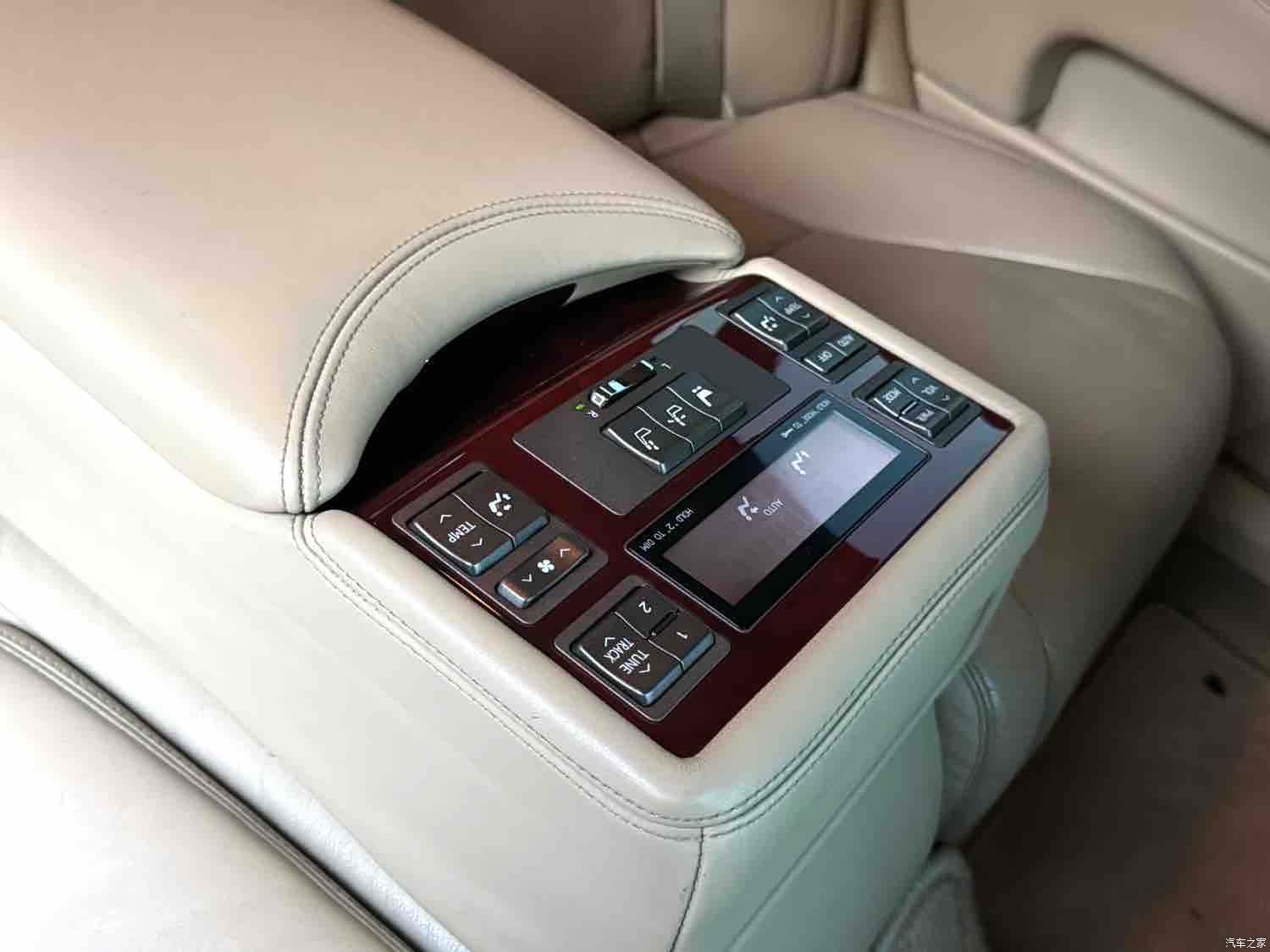 Lexus LS, 2008 13