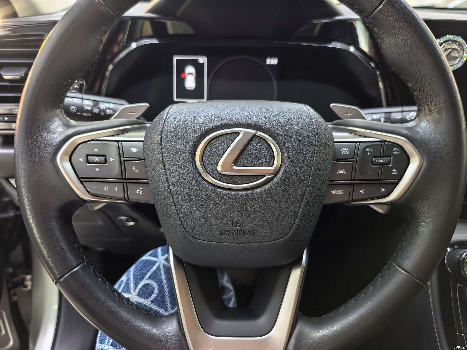 Lexus NX, 2023 14
