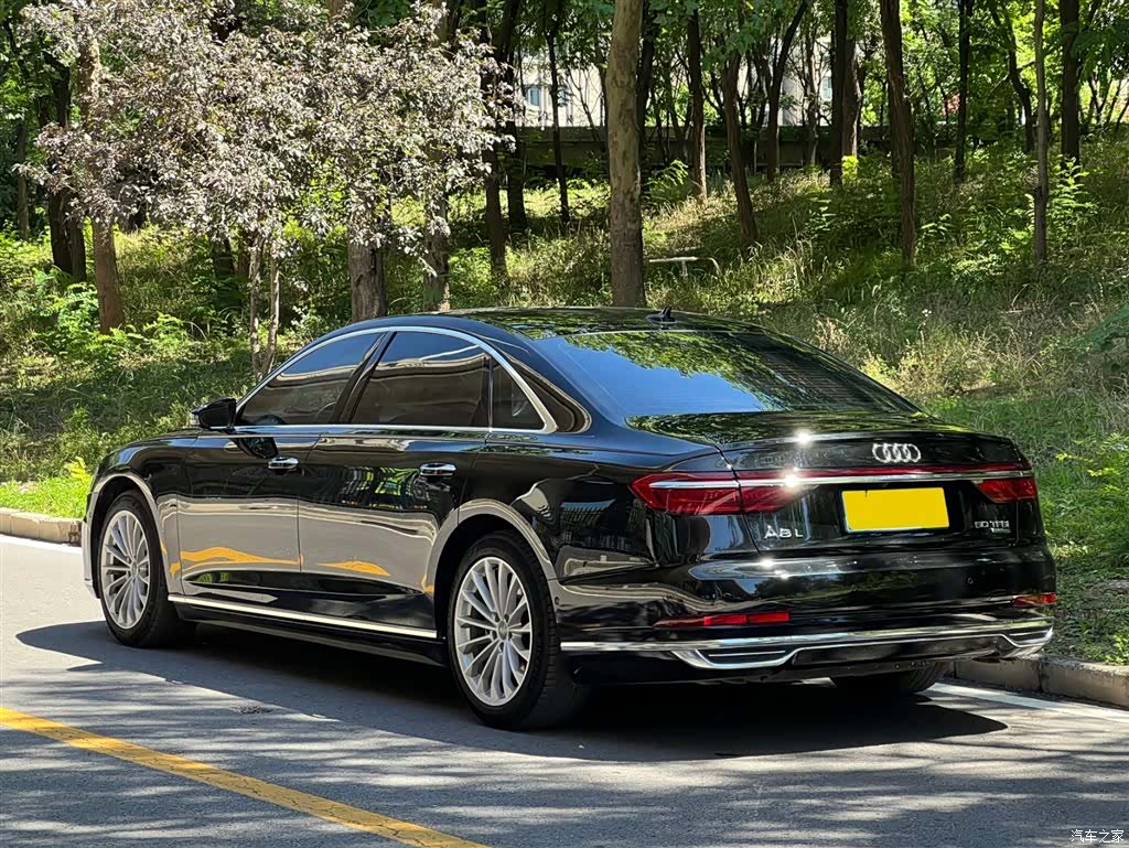 Audi A8L, 2020 3