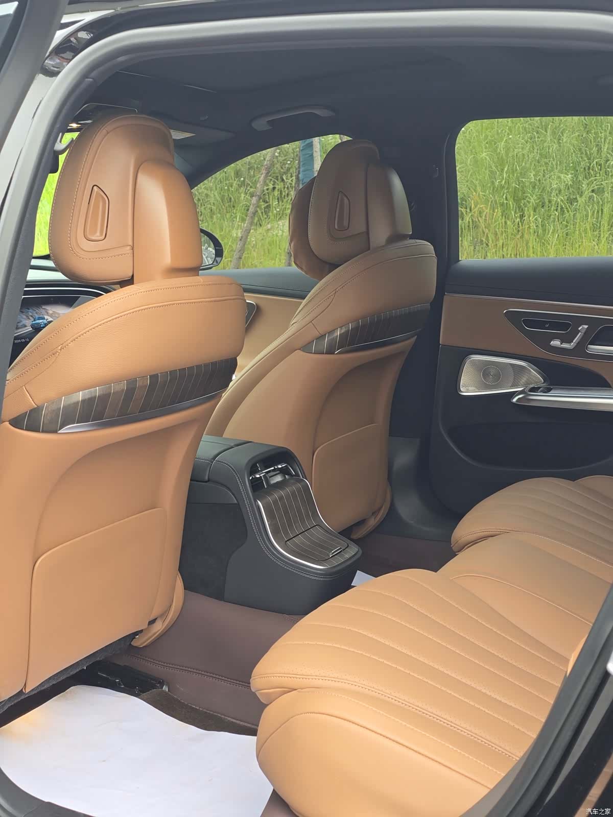 Mercedes-Benz E-Class, 2024 все фото