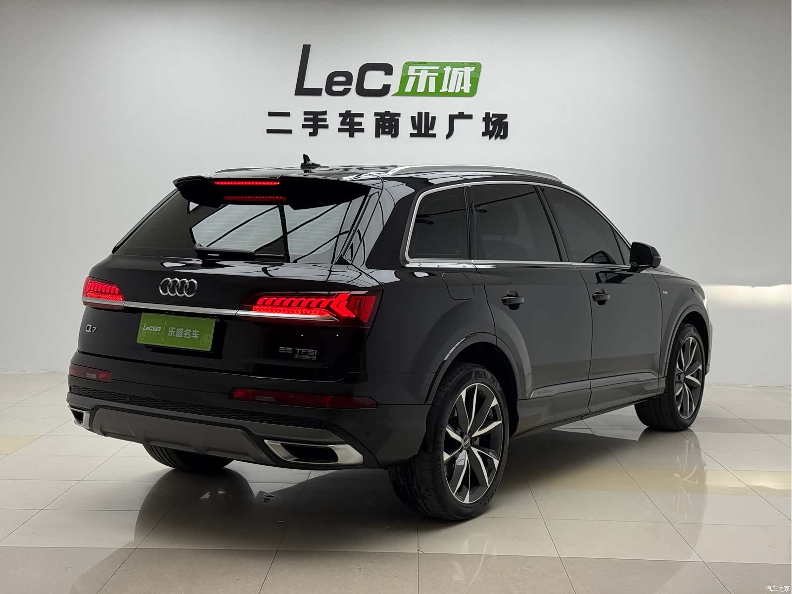 Audi Q7, 2023 все фото