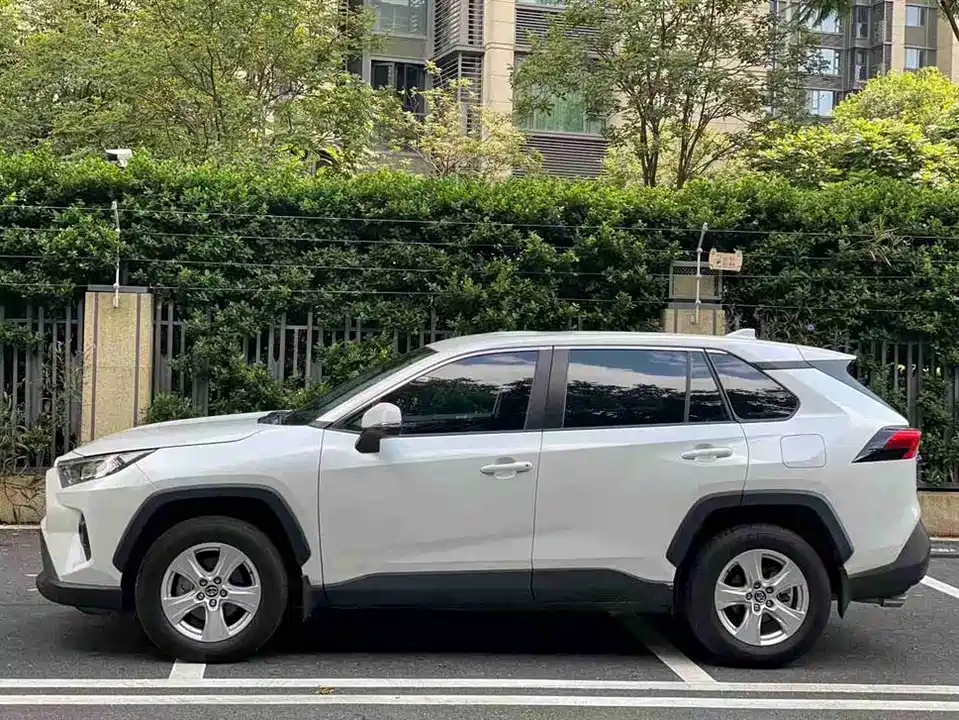 Toyota RAV4 Rongfang