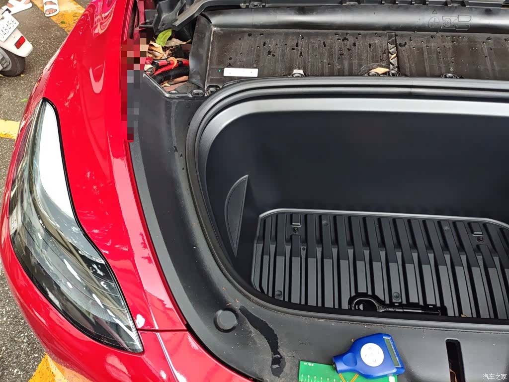 Tesla Model Y, 2023 23