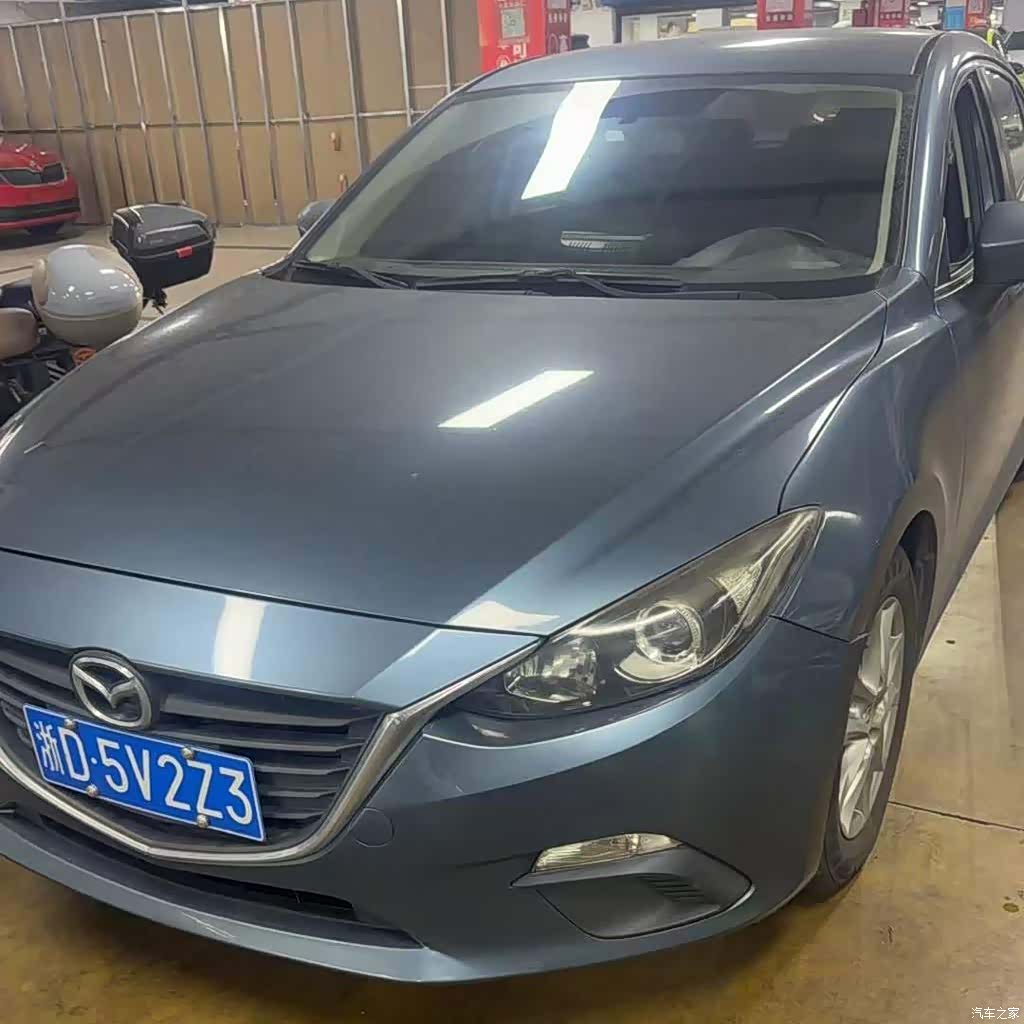 Mazda Mazda3, 2015 1