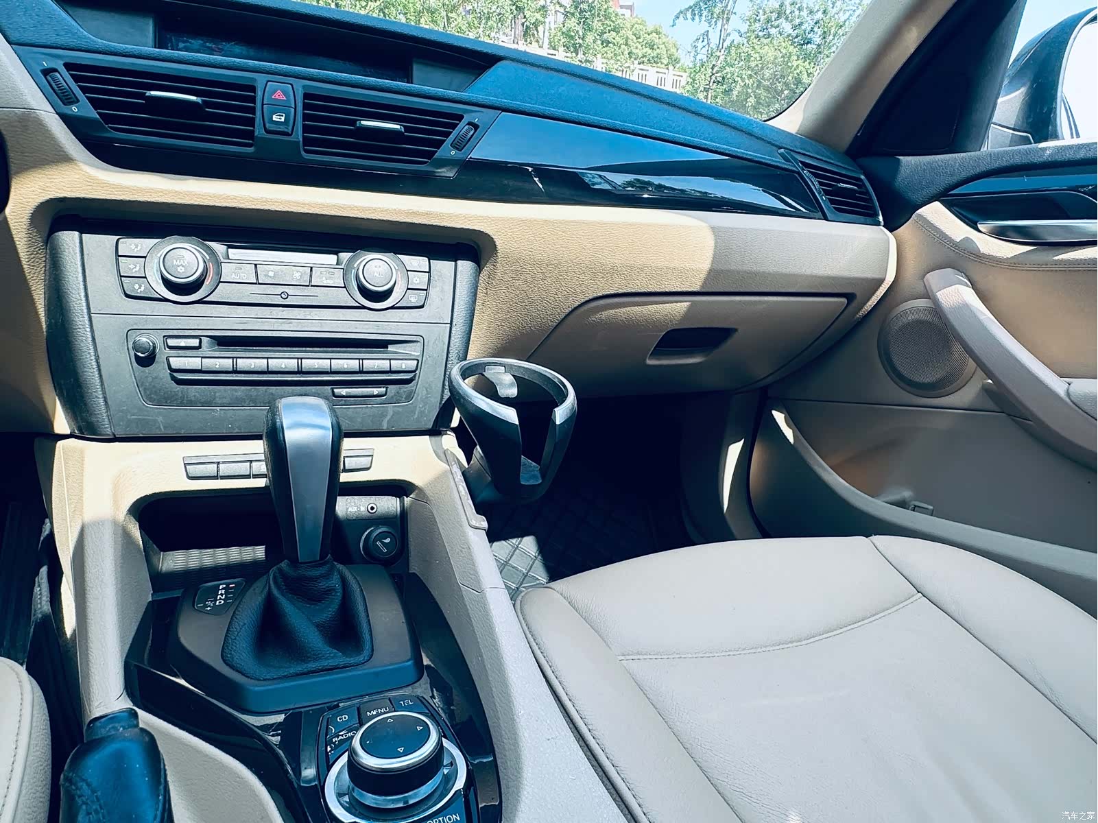 BMW X1, 2012 8