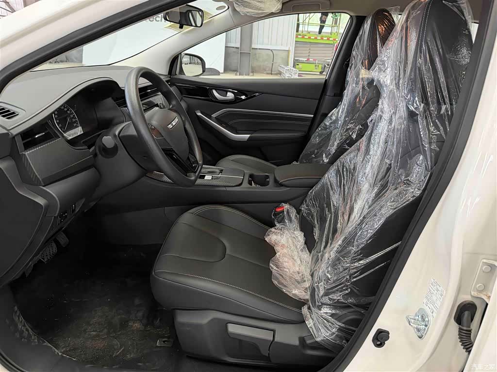 Nissan D60, 2026 11