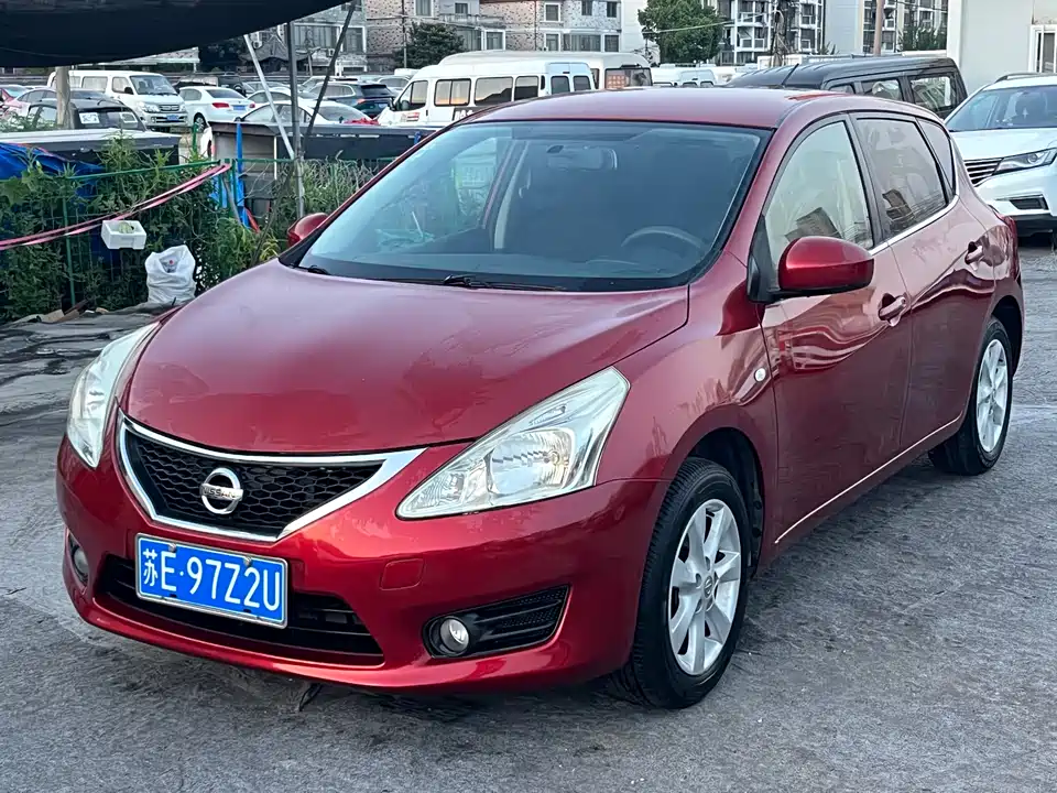 Nissan TIIDA