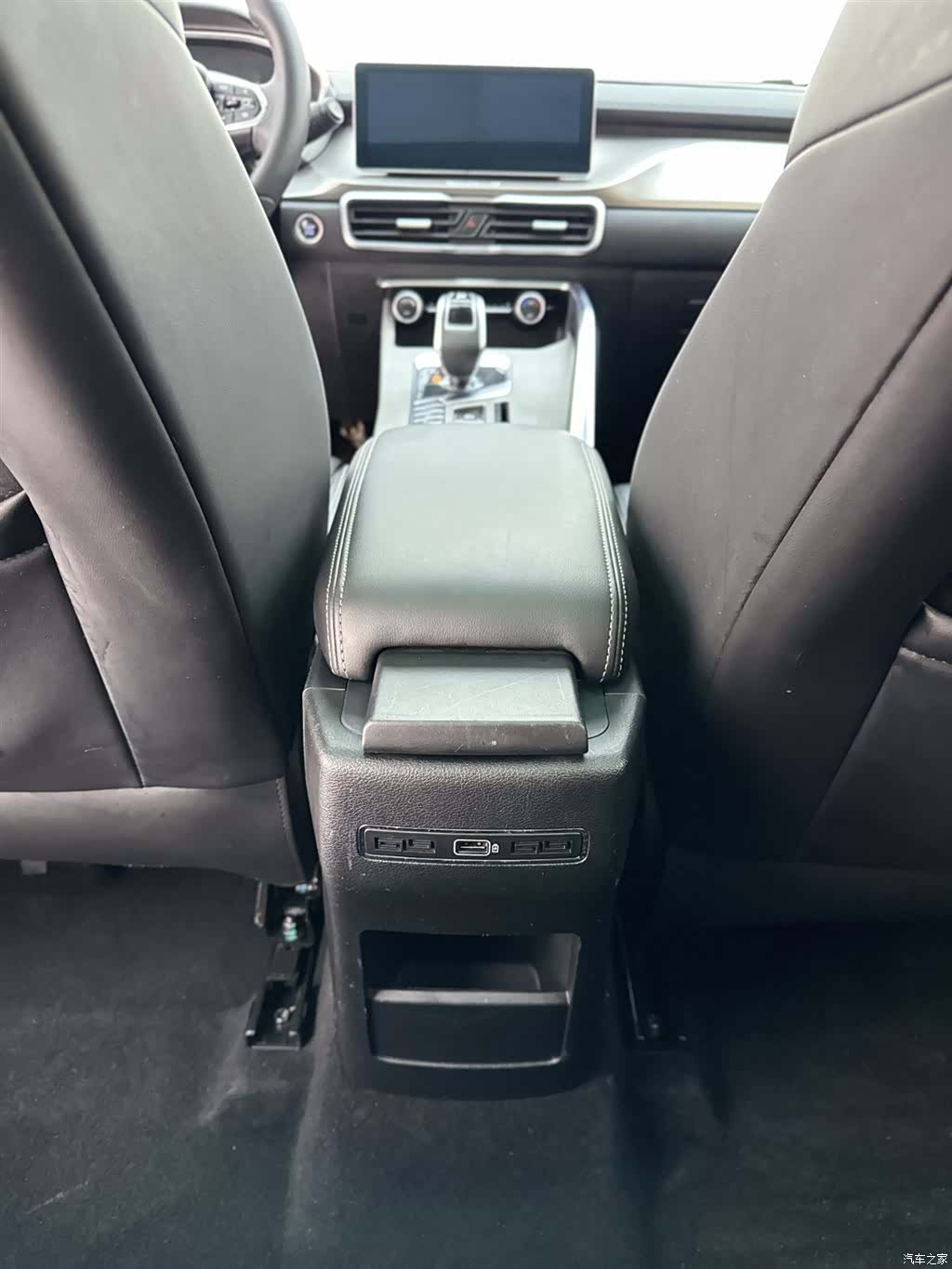 Geely Coolray, 2020 19
