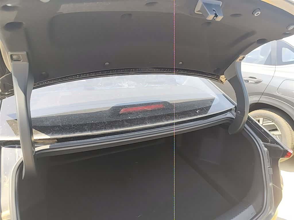 Wuling Starlight, 2026 19