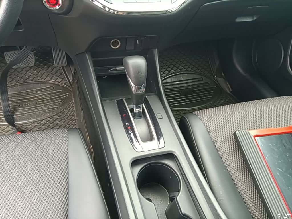 Honda Jade, 2017 14