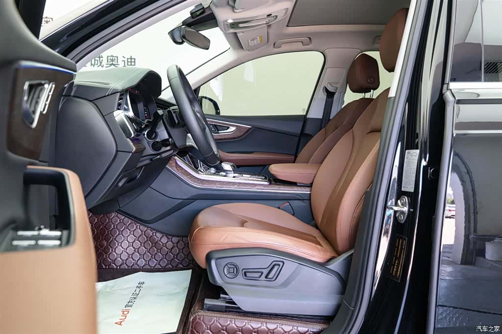 Audi Q7, 2023 11