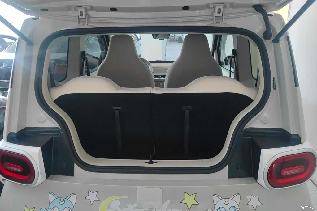 Wuling MINIEV, 2024 4
