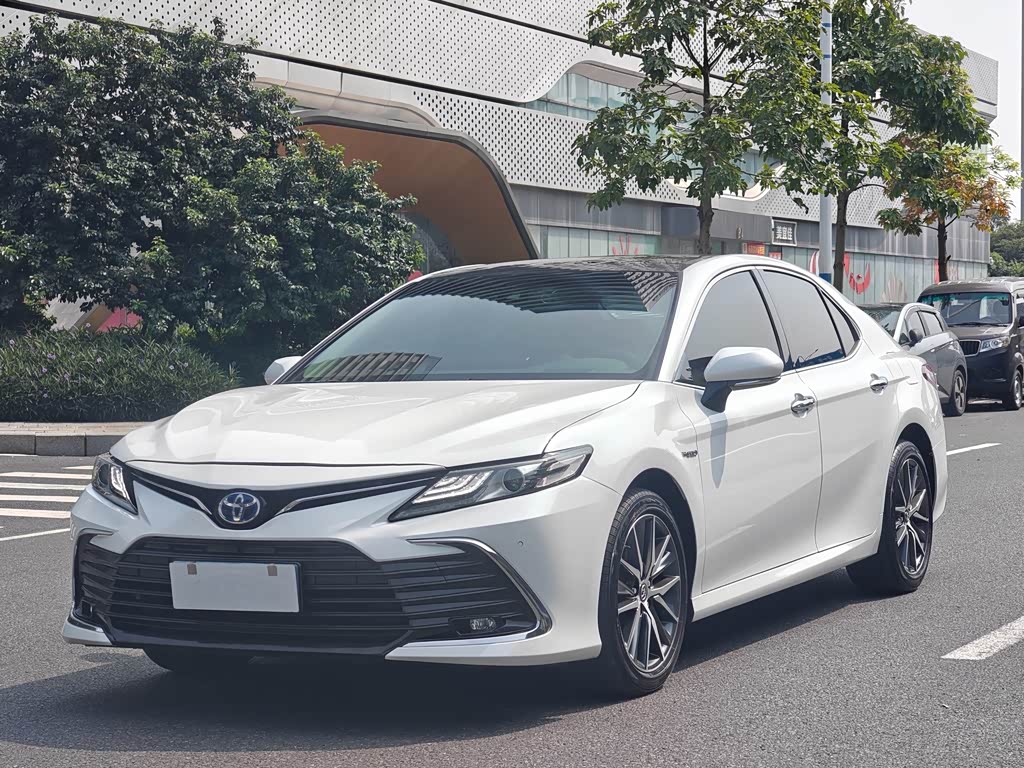 Toyota Camry 2021 2.5HG Luxury