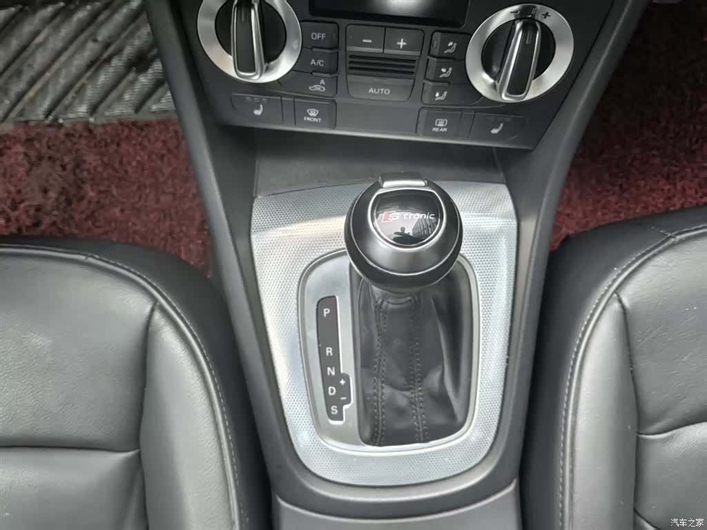 Audi Q3, 2015 14