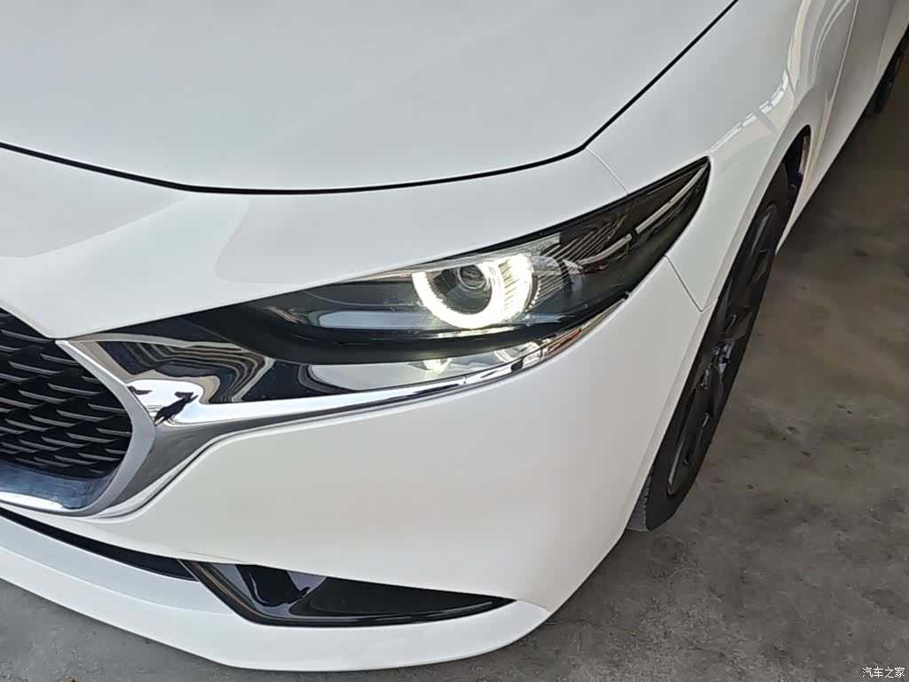 Mazda Mazda3, 2022 24