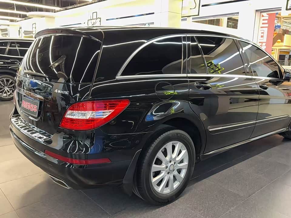 Mercedes-Benz R-class