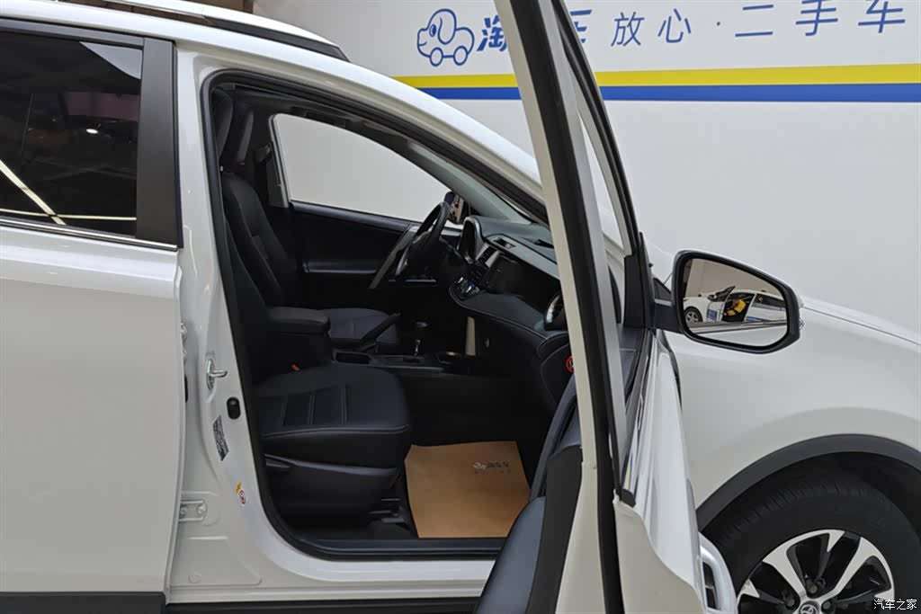 Toyota RAV4, 2018 8