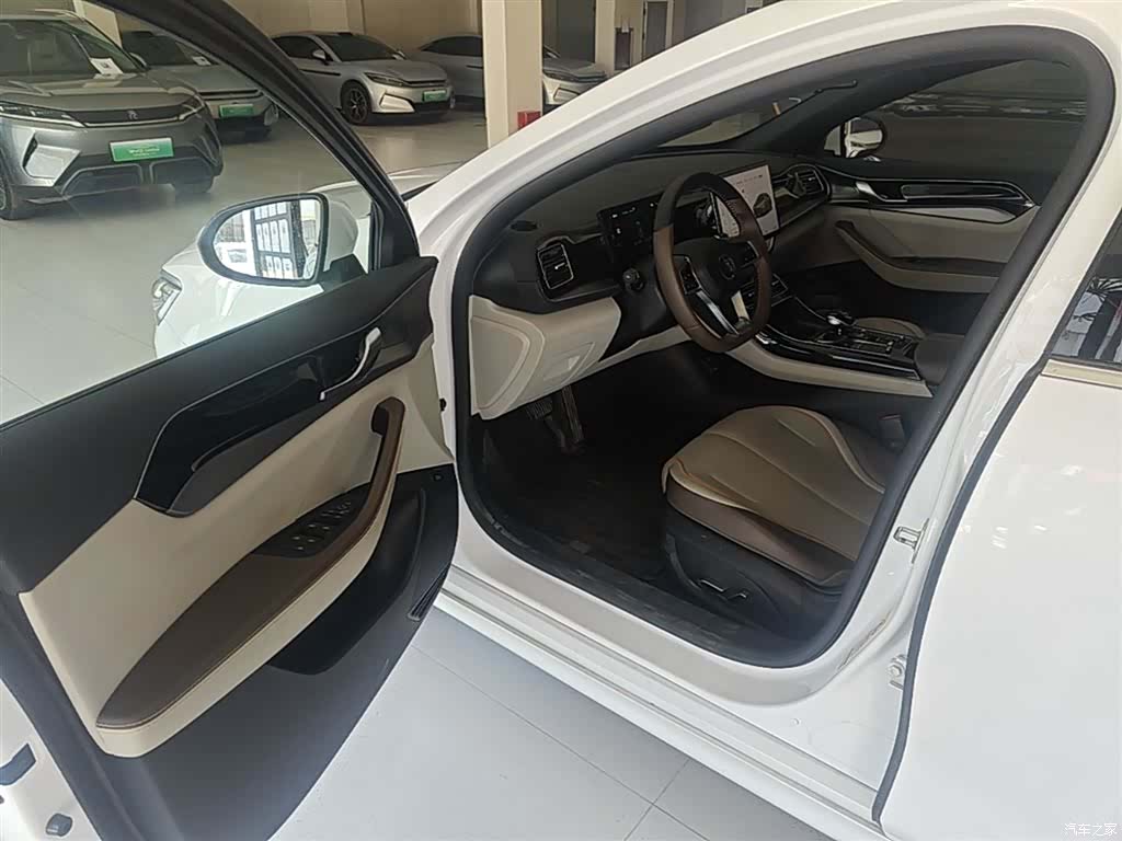 BYD Qin, 2024 16