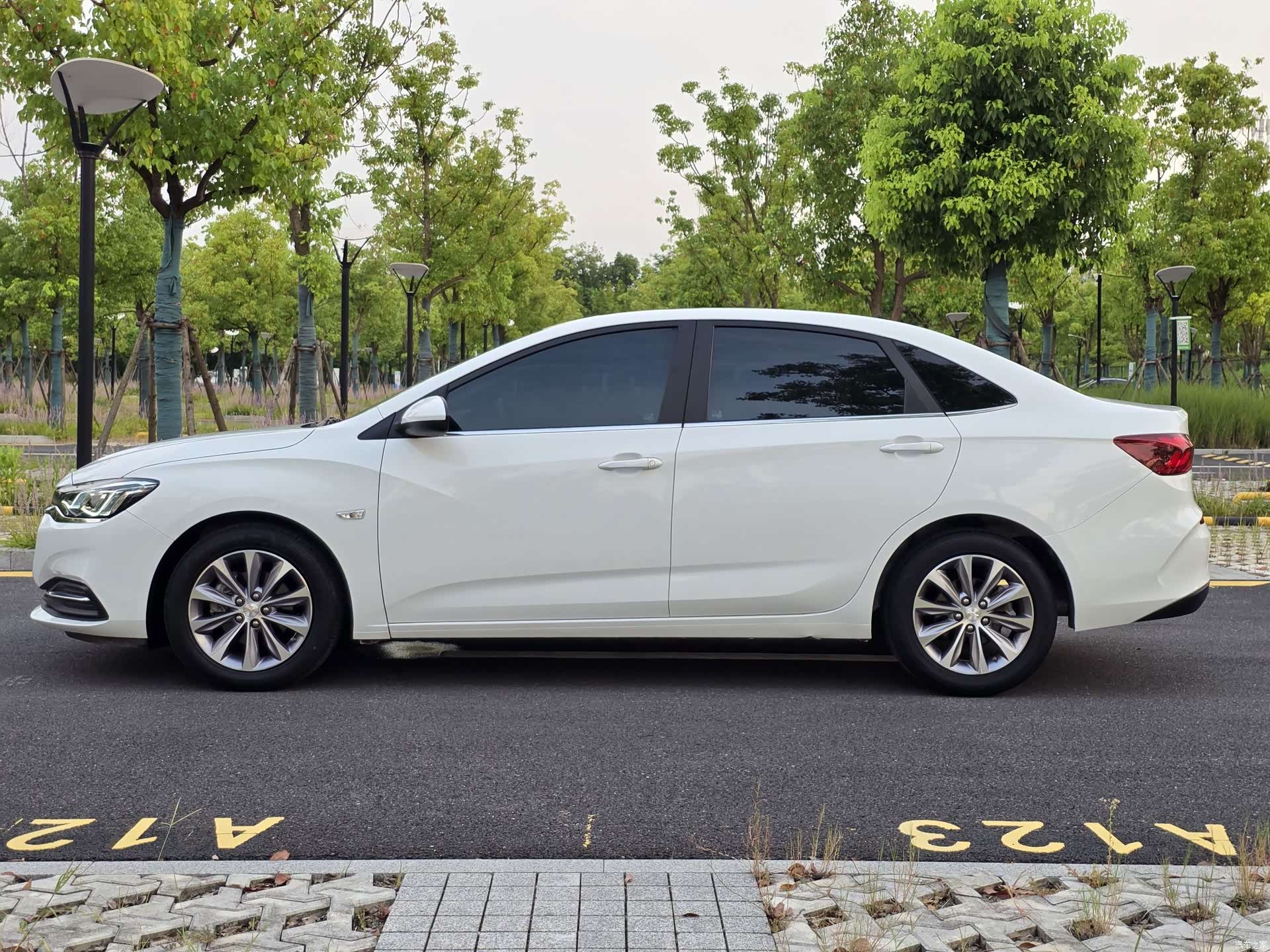 Chevrolet 320, 2022 7
