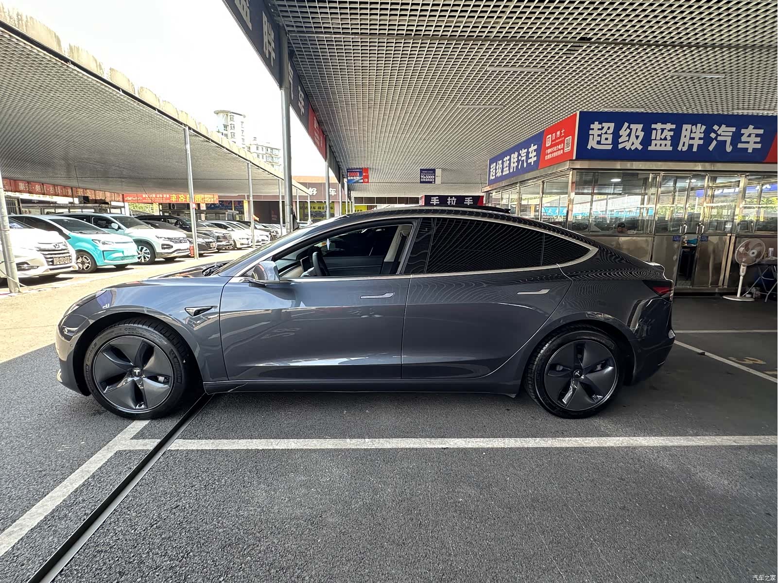 Tesla Model 3, 2020 4