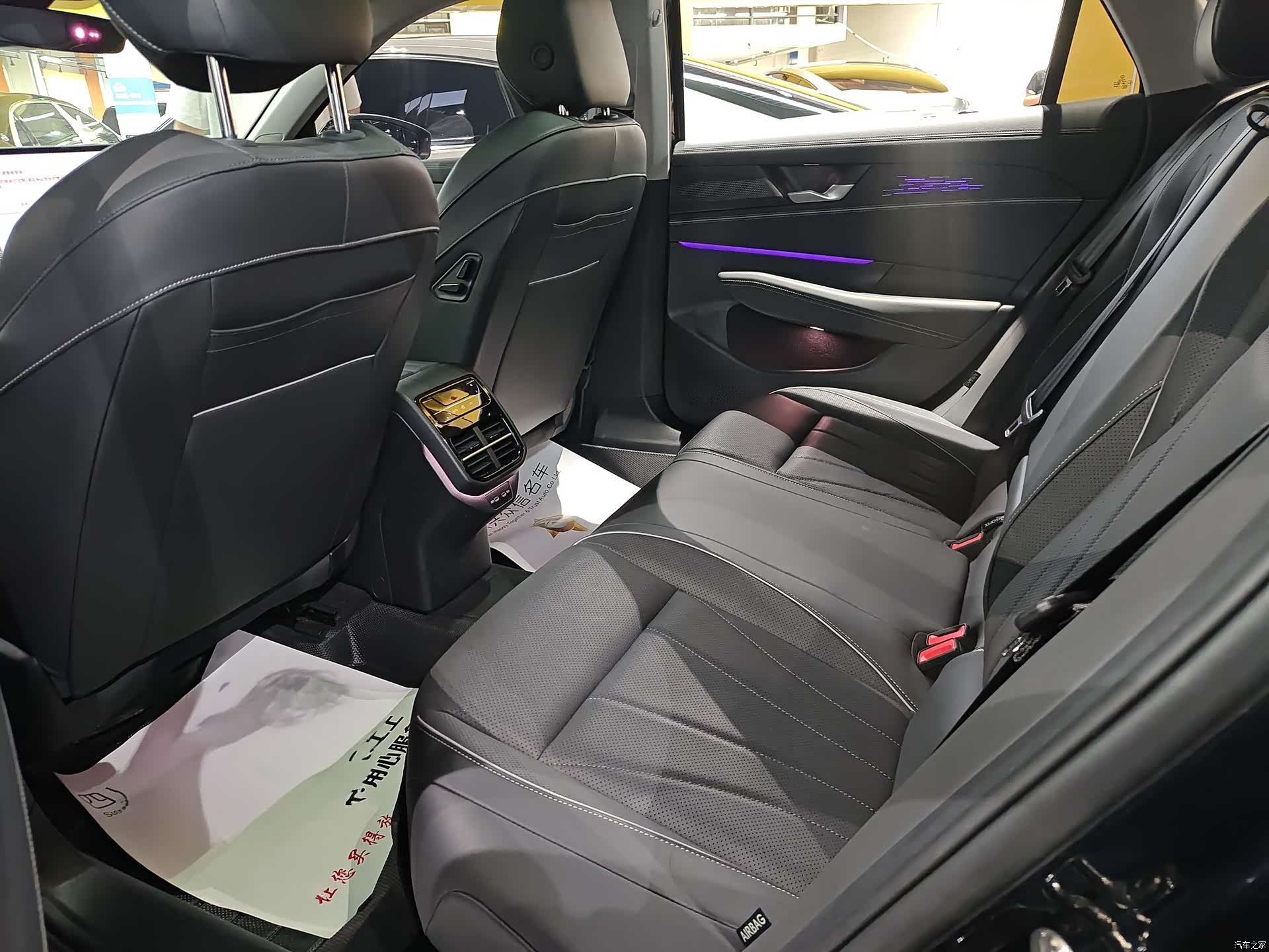 Volkswagen Passat, 2025 7