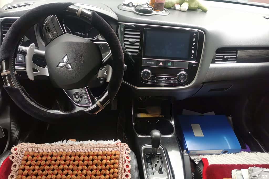 Mitsubishi Outlander, 2017 12
