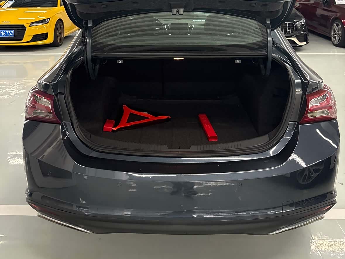 Chevrolet XL, 2019 15