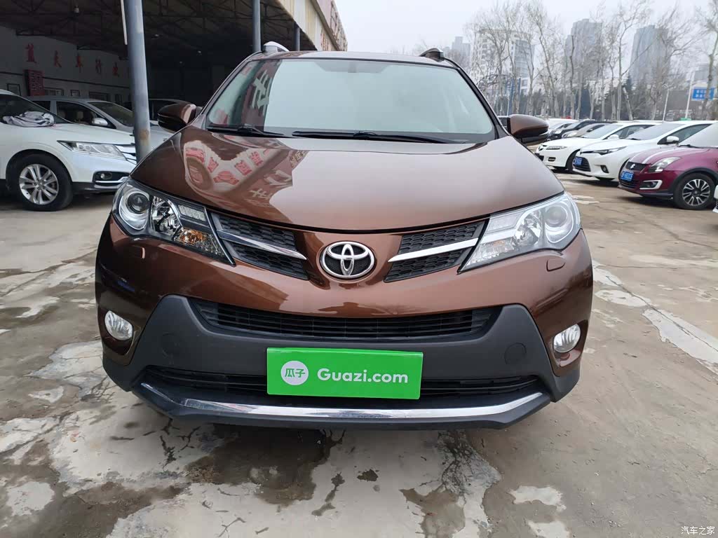 Toyota RAV4, 2014 3