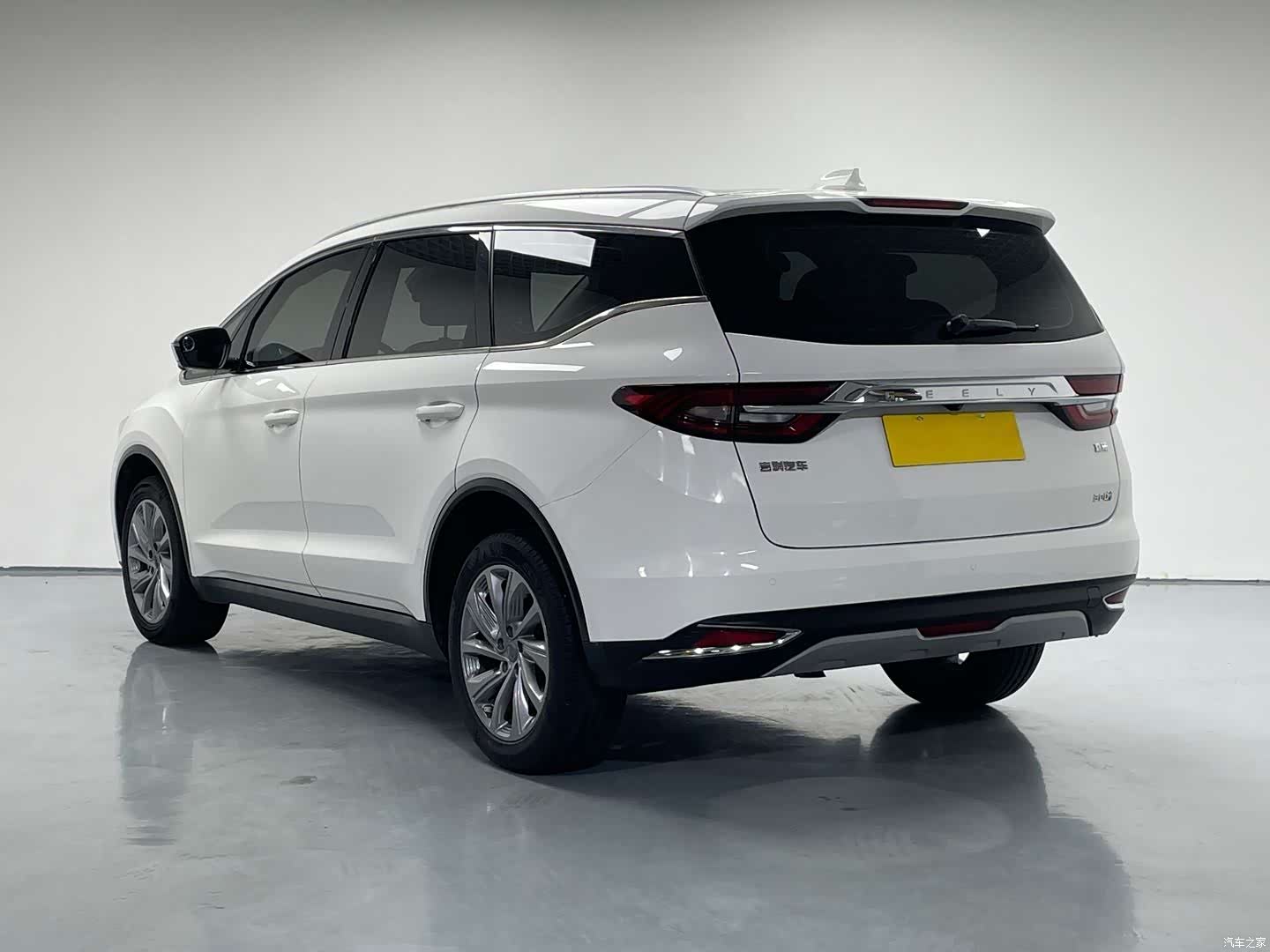 Geely Jiaji, 2021 все фото