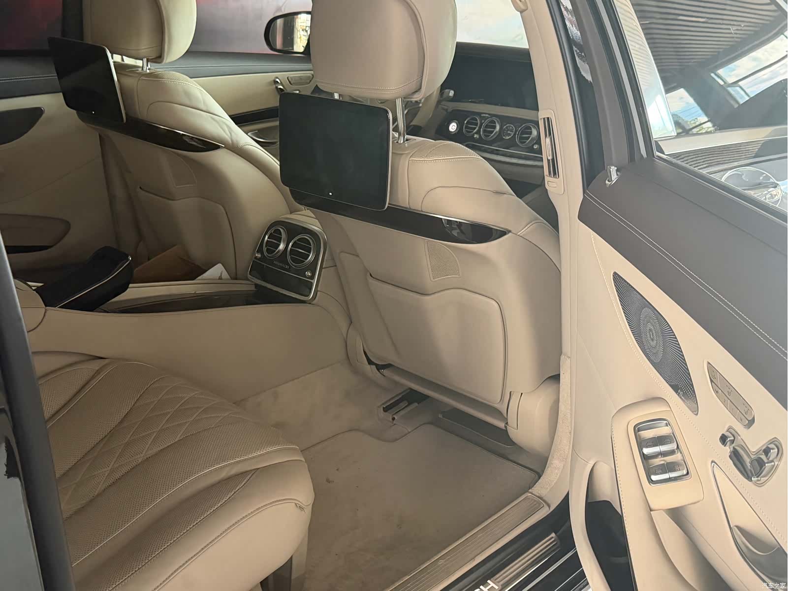 Maybach S-Class, 2019 7