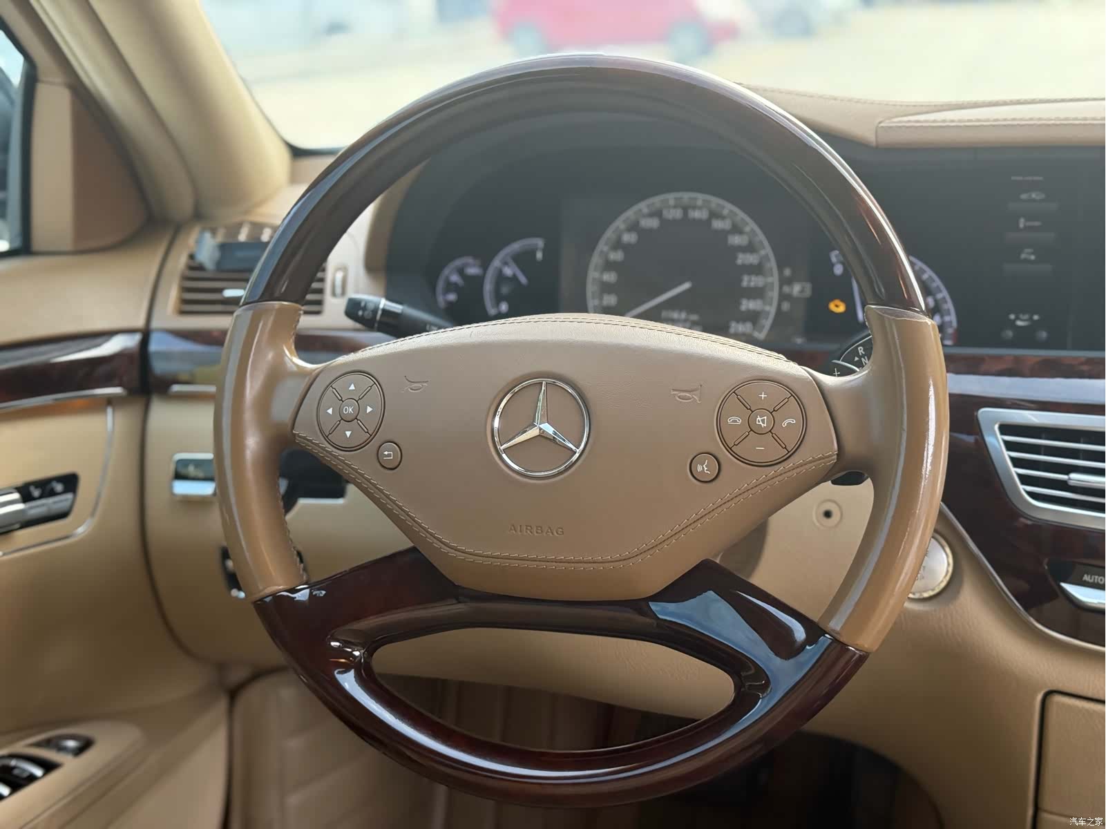 Mercedes-Benz S-Class, 2010 6