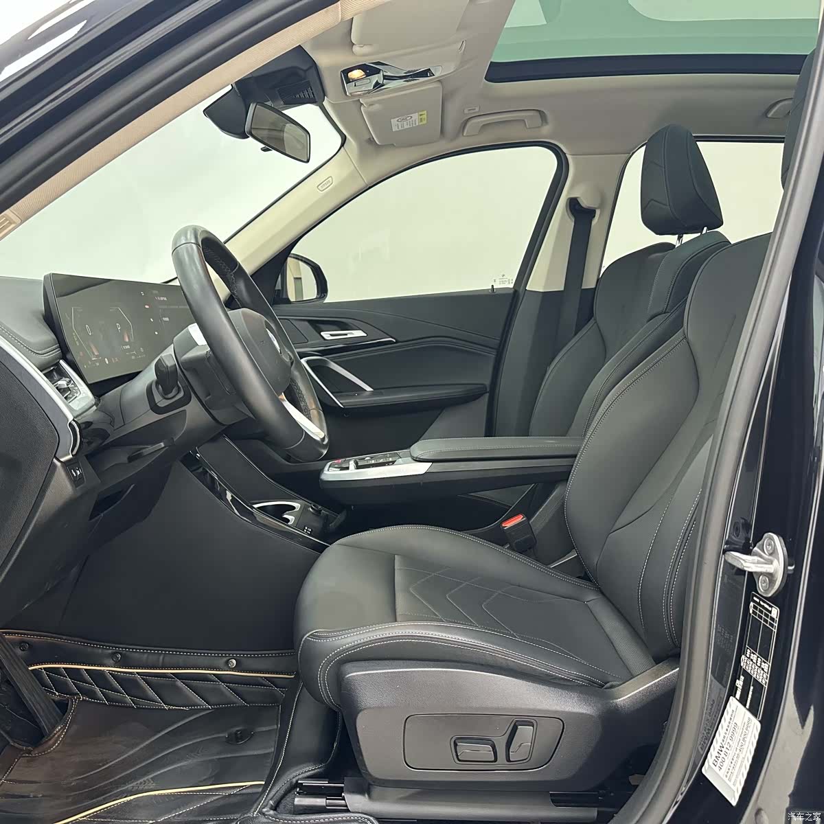 BMW X1, 2023 7