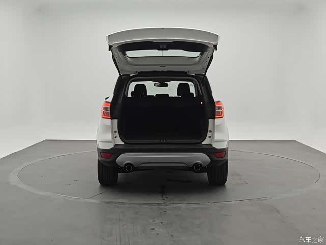 Ford Kuga, 2017 4