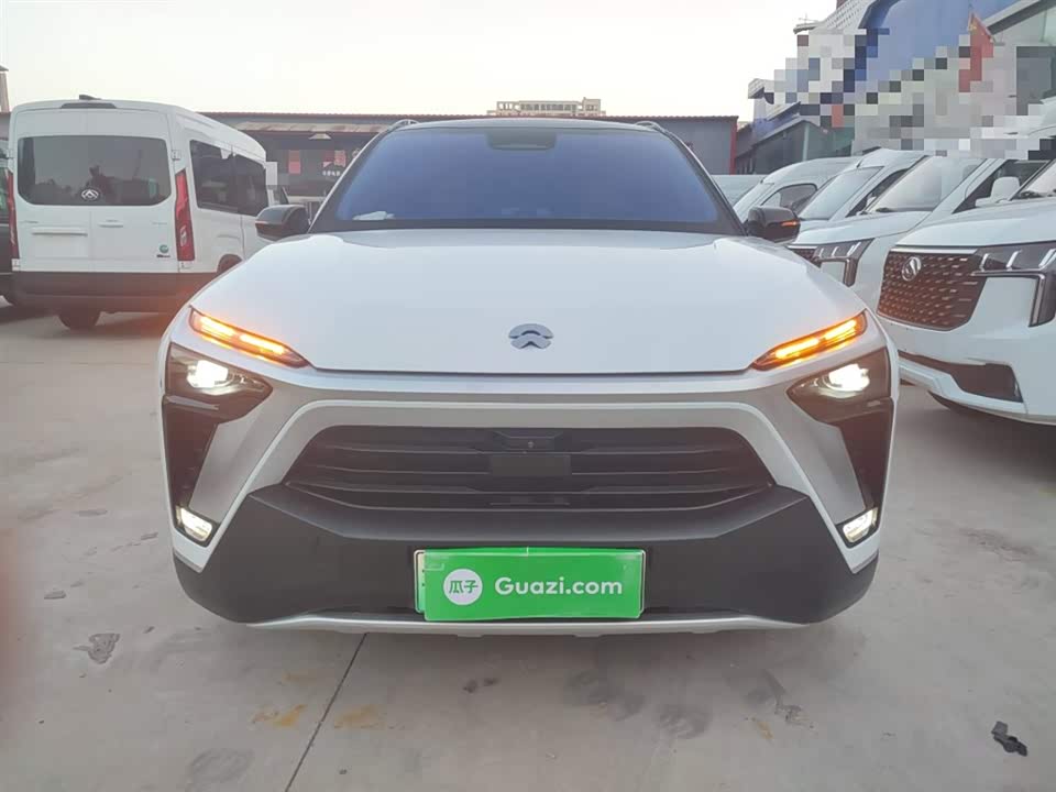 NIO ES8