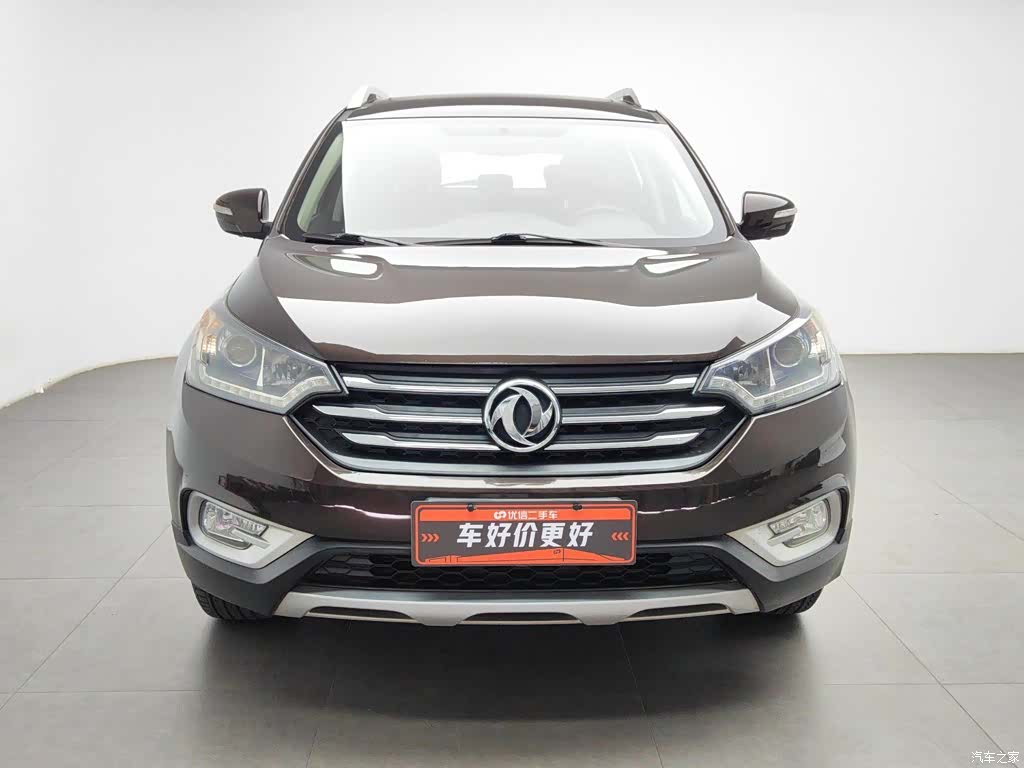 DongFeng AX7, 2017 3