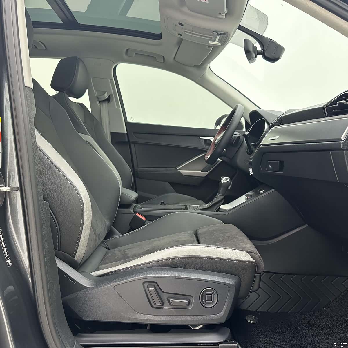 Audi Q3, 2022 9